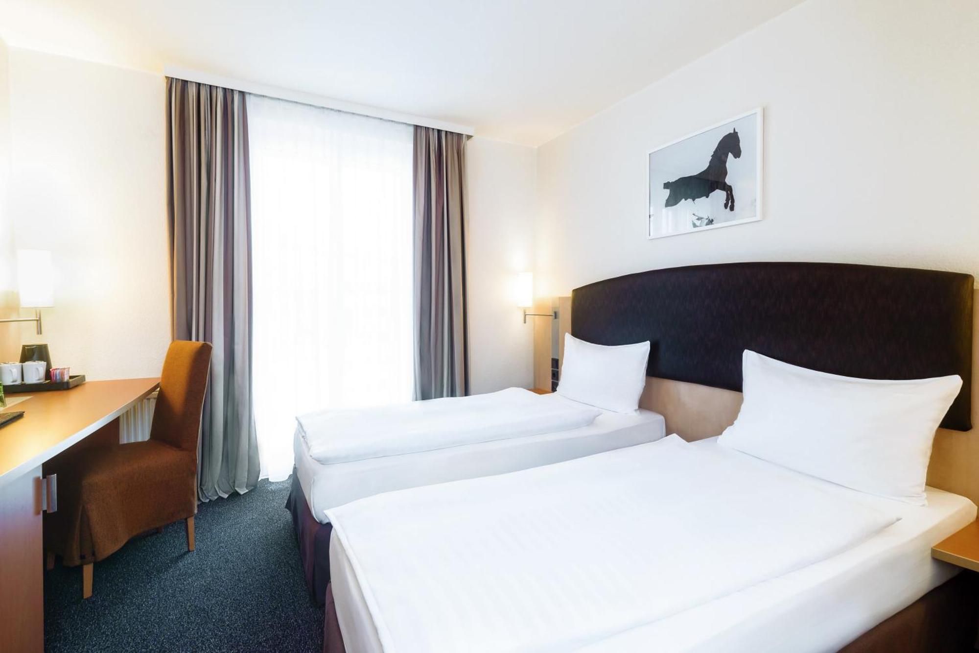 Intercityhotel Wien Eksteriør billede